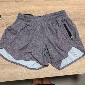 Lululemon tracker midrise shorts